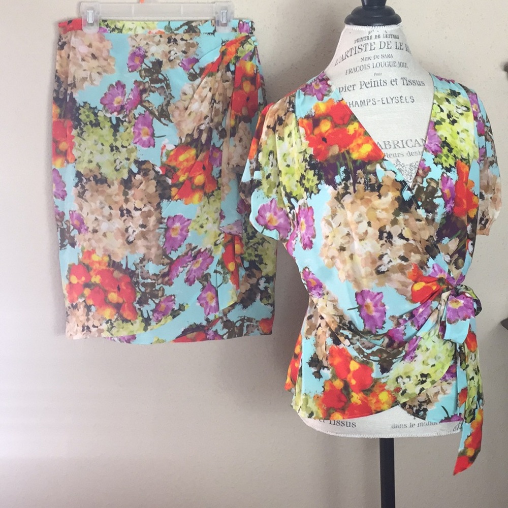 LaFayette 148 NY Silk Blouse/Skirt Floral Wrap